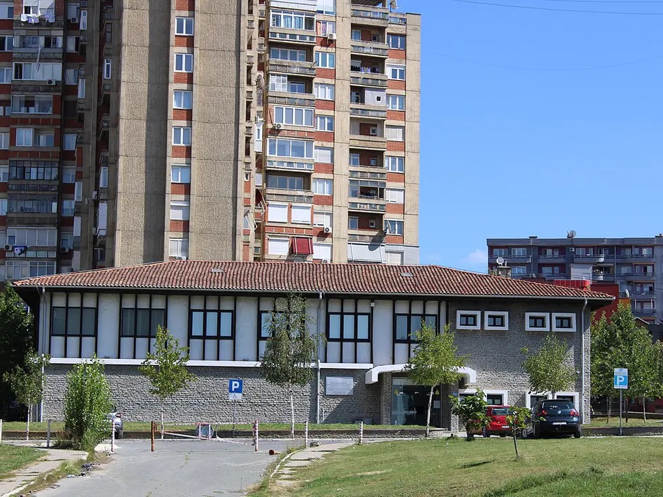 Ndërtesa e Galerisë Kombëtare të Kosovës në Prishtinë.