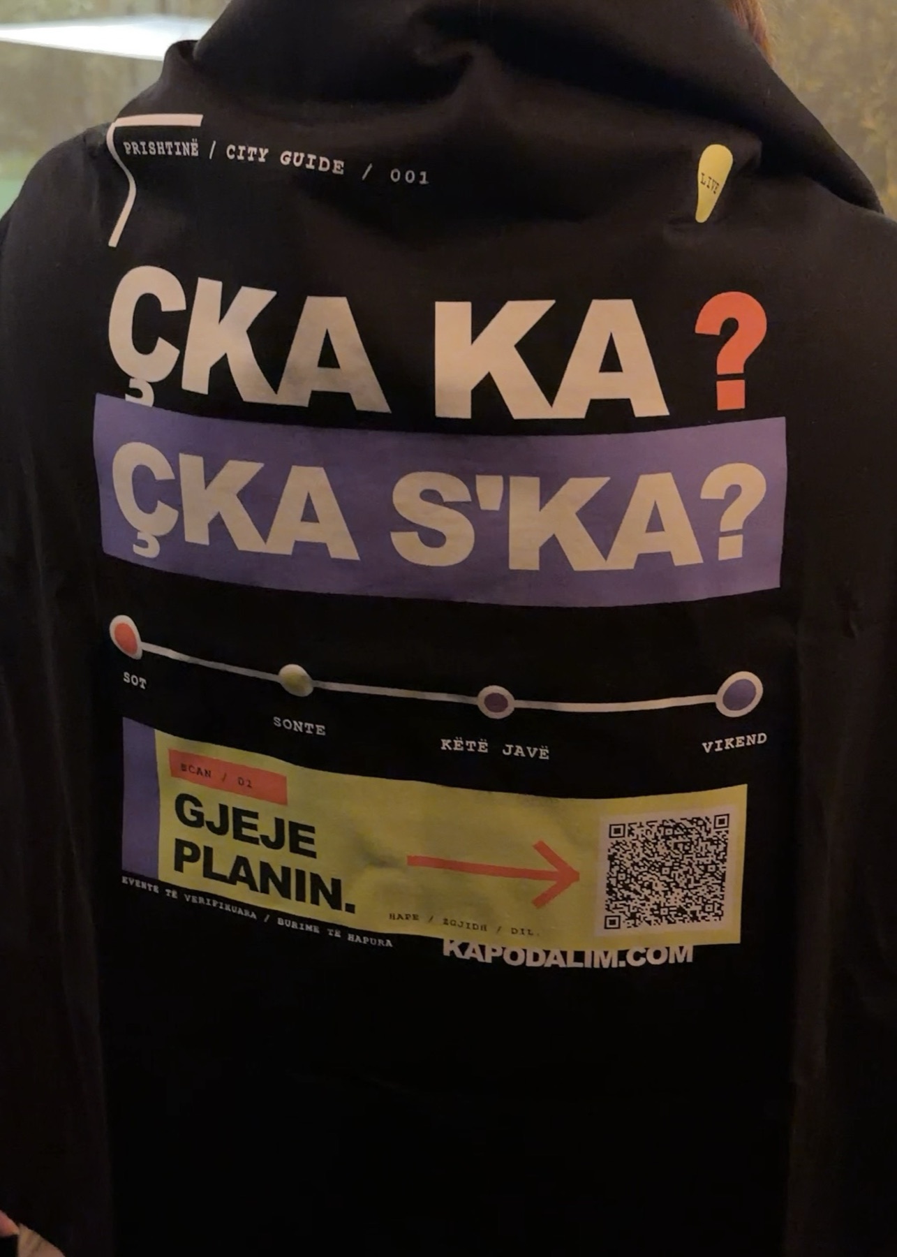 Raw close view of the RRUGA 01 T-shirt print